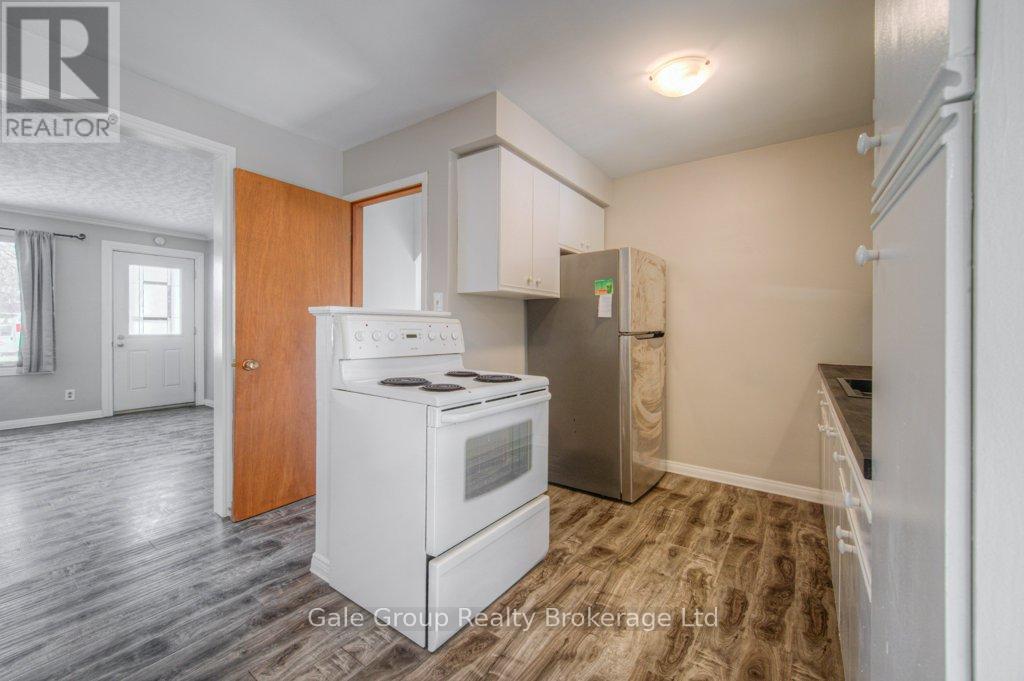 B - 808 Walter Street, Cambridge, Ontario  N3H 4P3 - Photo 16 - X12626682