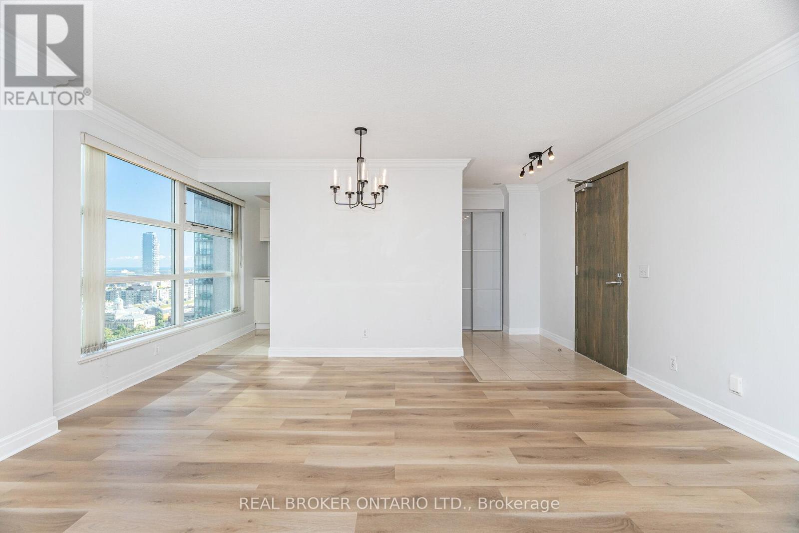 2301 - 50 Lombard Street, Toronto, Ontario  M5C 2X4 - Photo 12 - C12626672