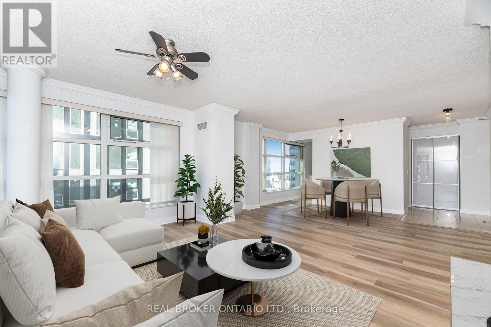 2301 - 50 Lombard Street, Toronto, Ontario  M5C 2X4 - Photo 17 - C12626672