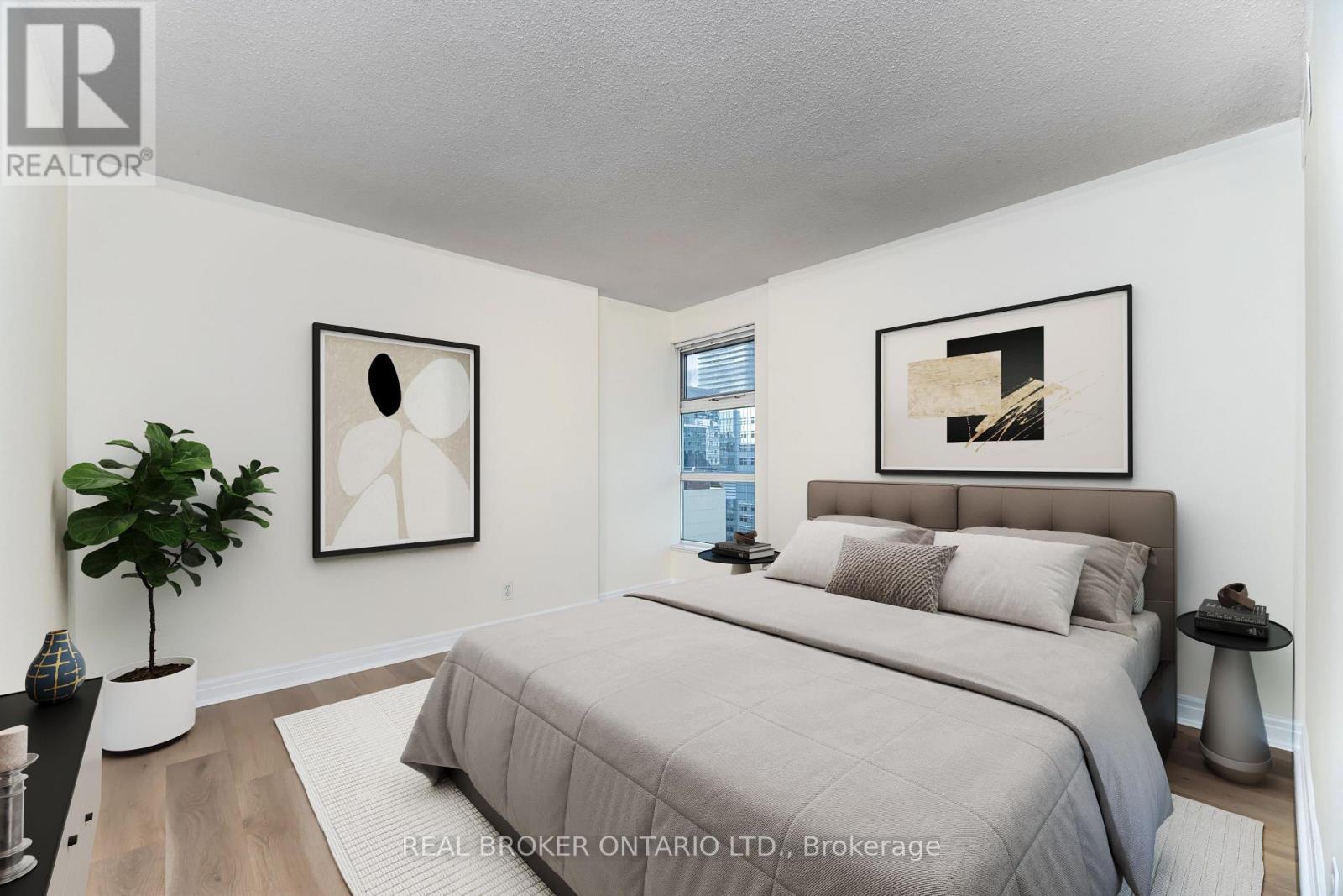 2301 - 50 Lombard Street, Toronto, Ontario  M5C 2X4 - Photo 21 - C12626672