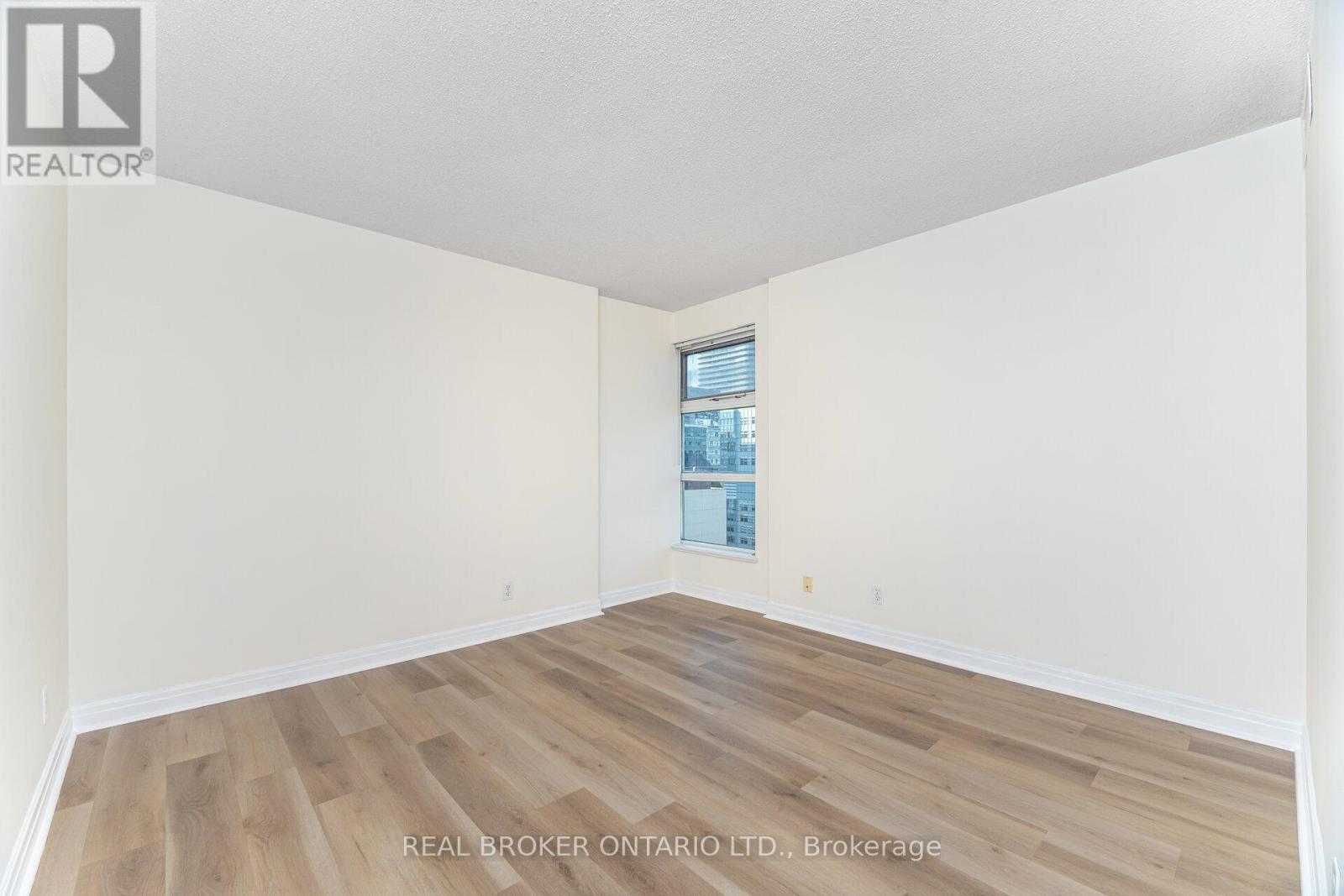 2301 - 50 Lombard Street, Toronto, Ontario  M5C 2X4 - Photo 22 - C12626672