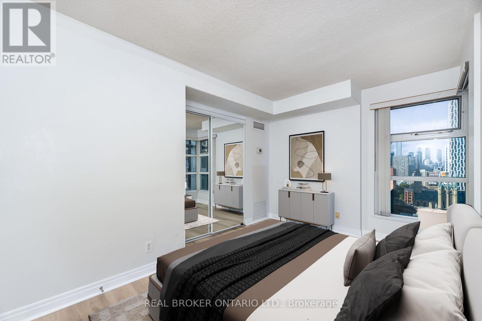 2301 - 50 Lombard Street, Toronto, Ontario  M5C 2X4 - Photo 29 - C12626672