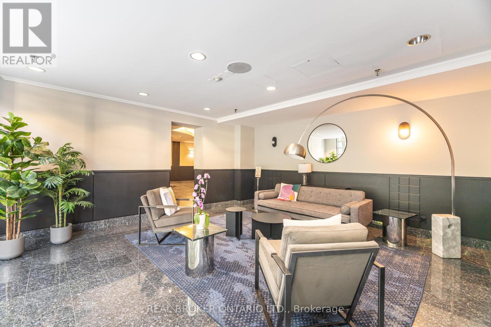 2301 - 50 Lombard Street, Toronto, Ontario  M5C 2X4 - Photo 41 - C12626672