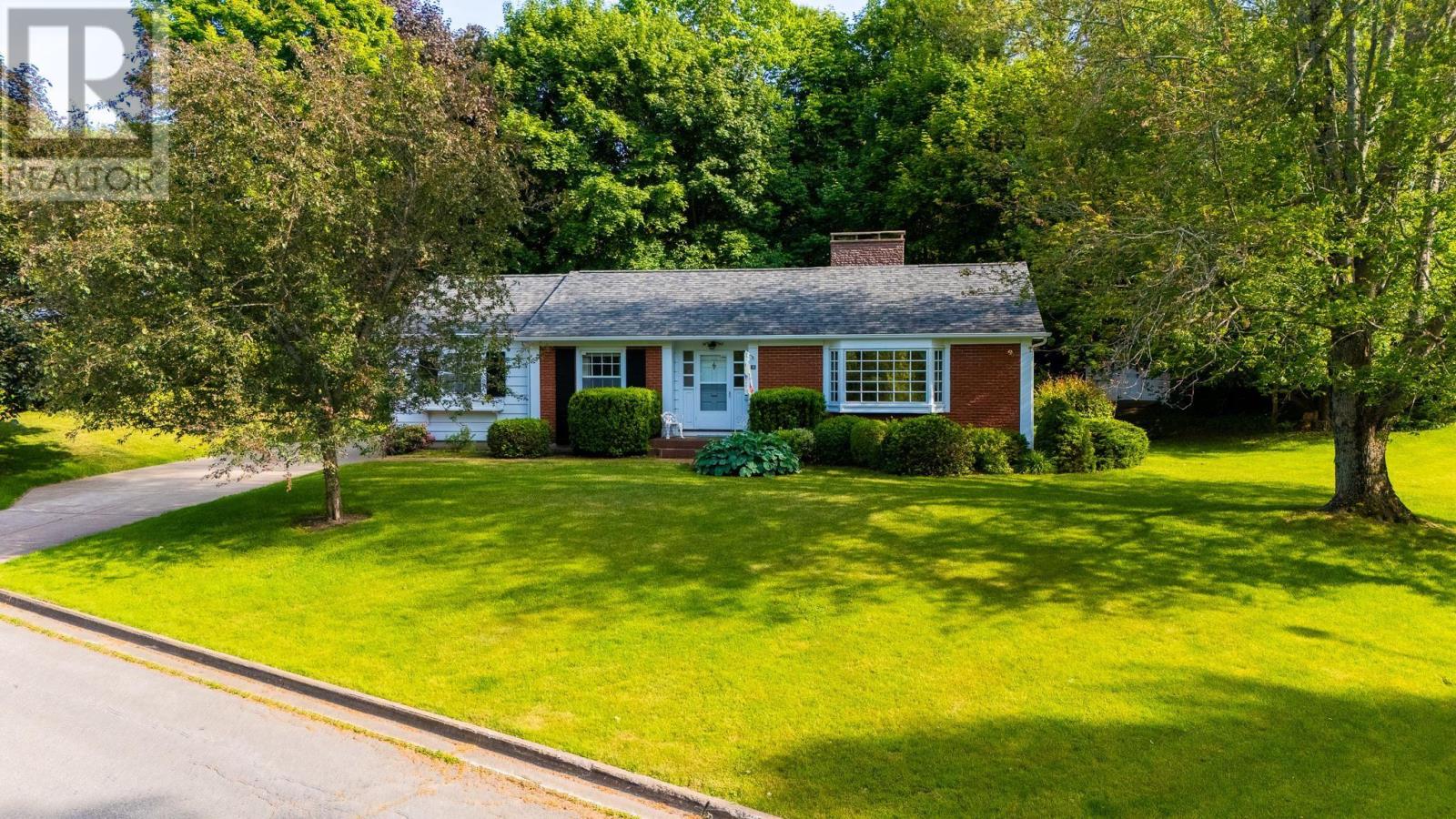 32 Fielding Avenue, Kentville, Nova Scotia  B4N 2T6 - Photo 6 - 202515259