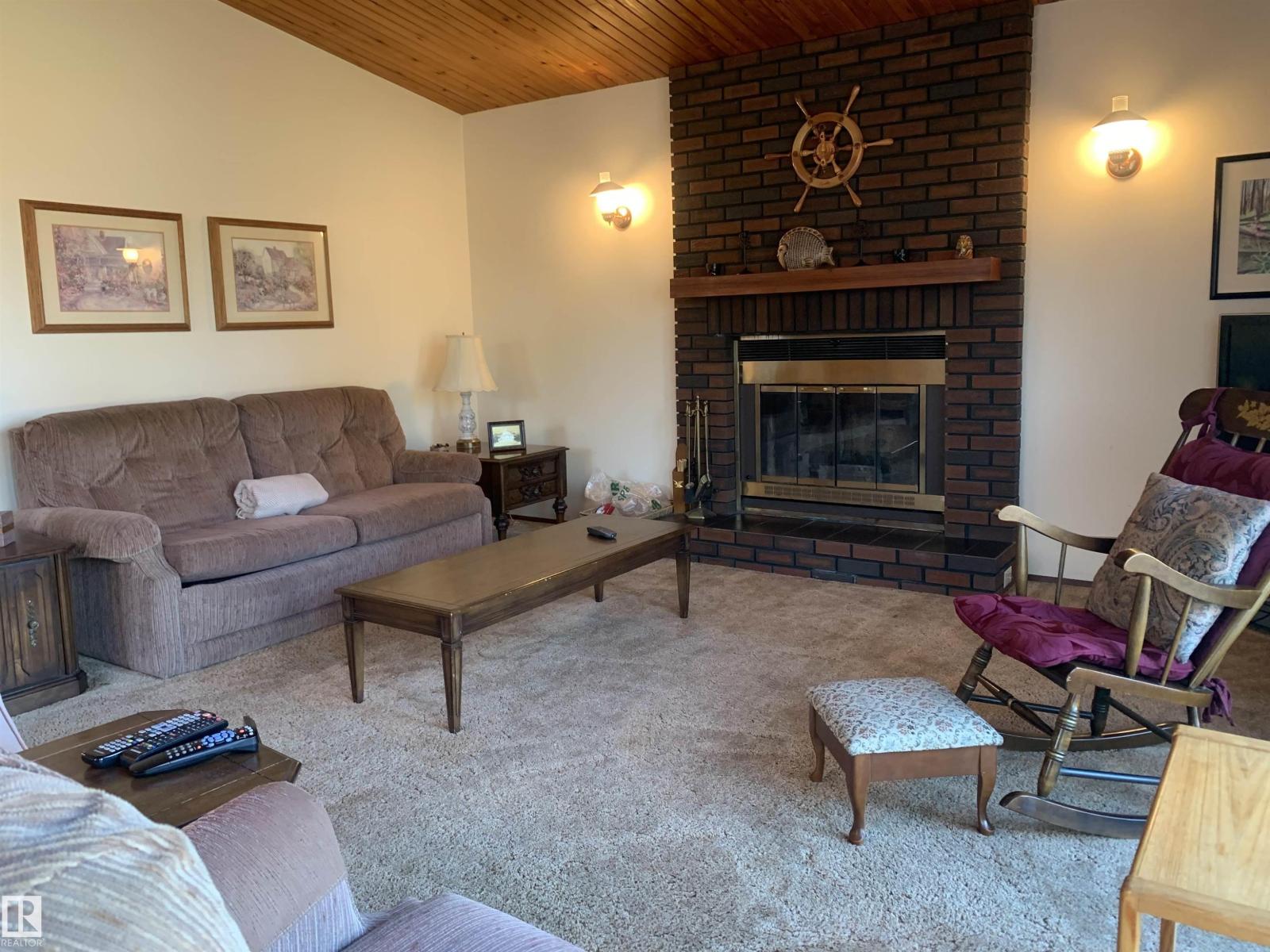 804a 1 Av, Rural Wetaskiwin County, Alberta  T0C 1X0 - Photo 8 - E4457686