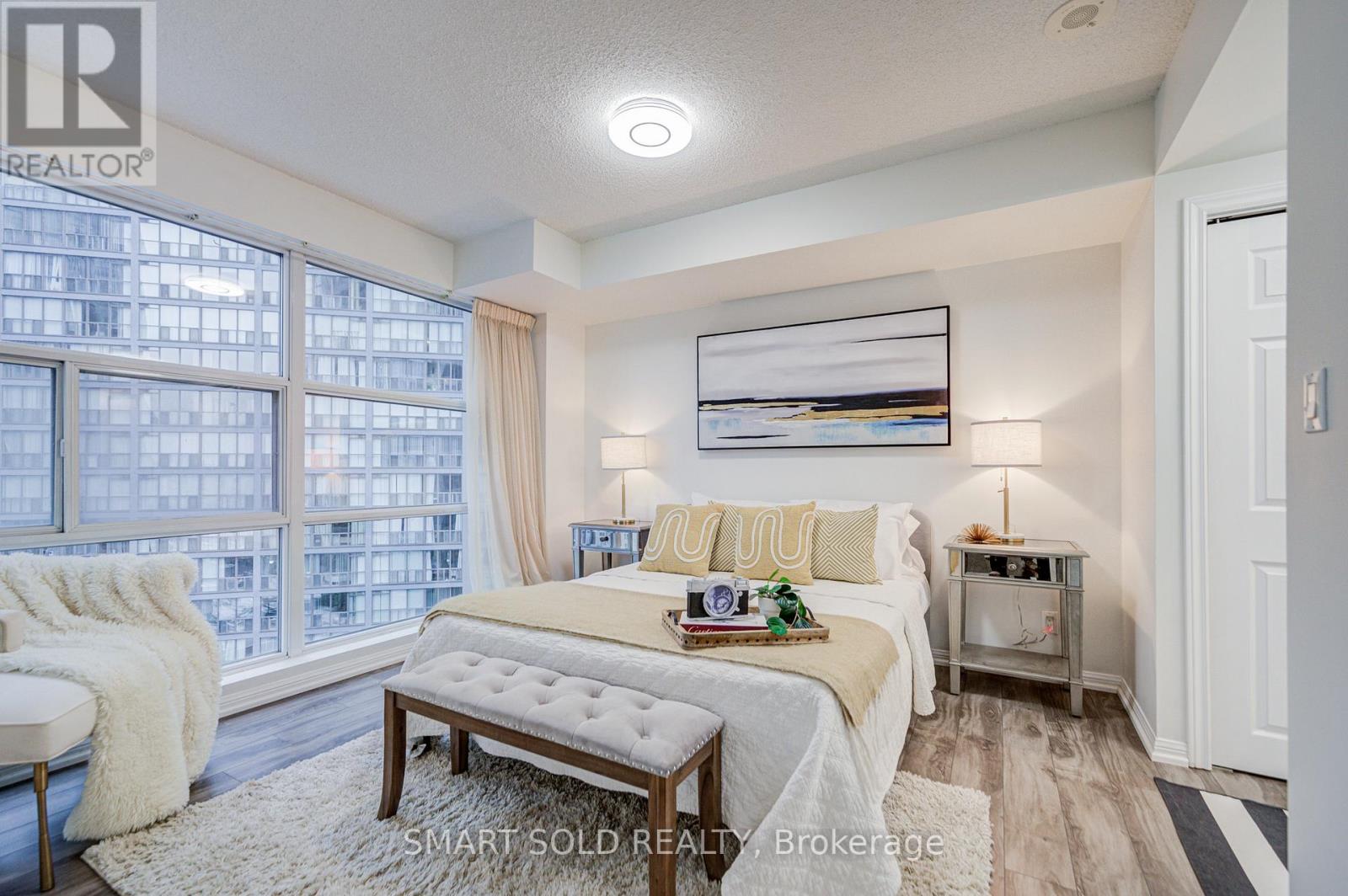 1612 - 11 St Joseph Street, Toronto, Ontario M4Y 1J8 - Photo 10 - C12614692