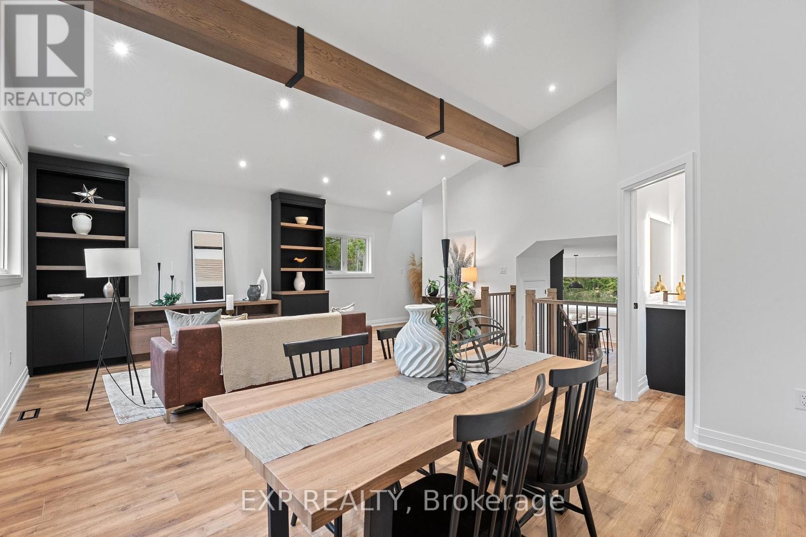 168 Berczy Street, Barrie (Wellington), Ontario  L4M 3R6 - Photo 12 - S12626662