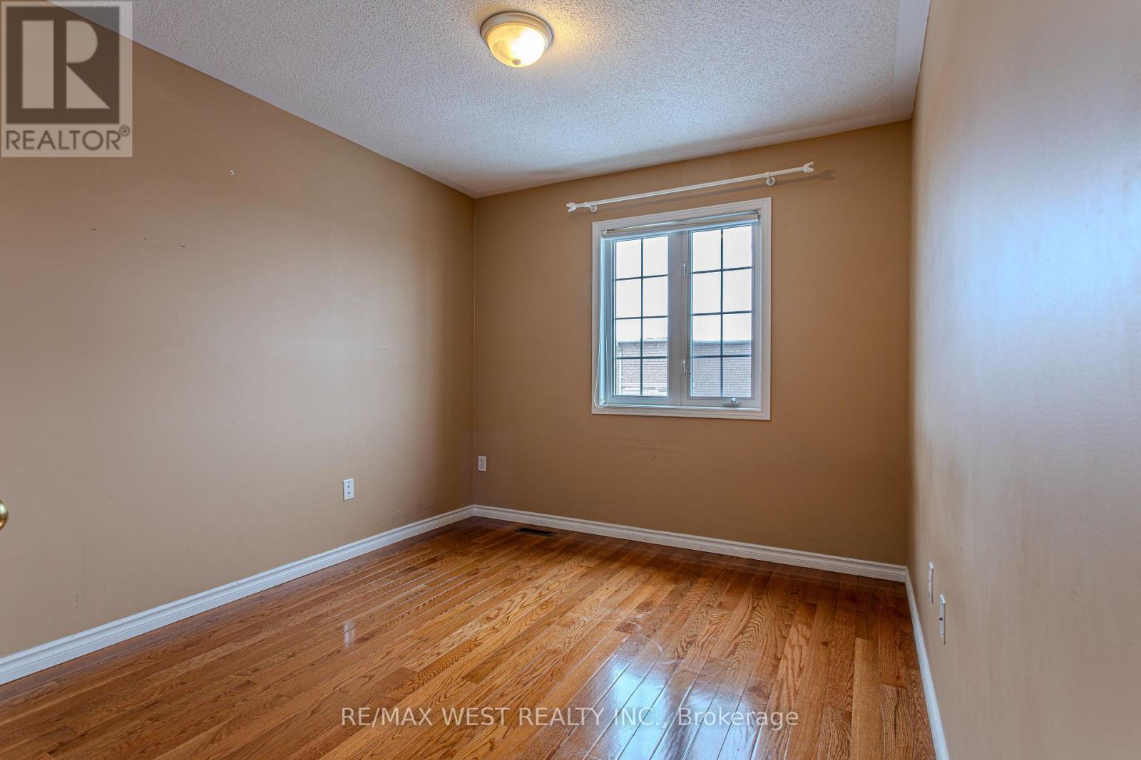 1508 Pinecliff Road, Oakville, Ontario  L6M 4A9 - Photo 18 - W12605816