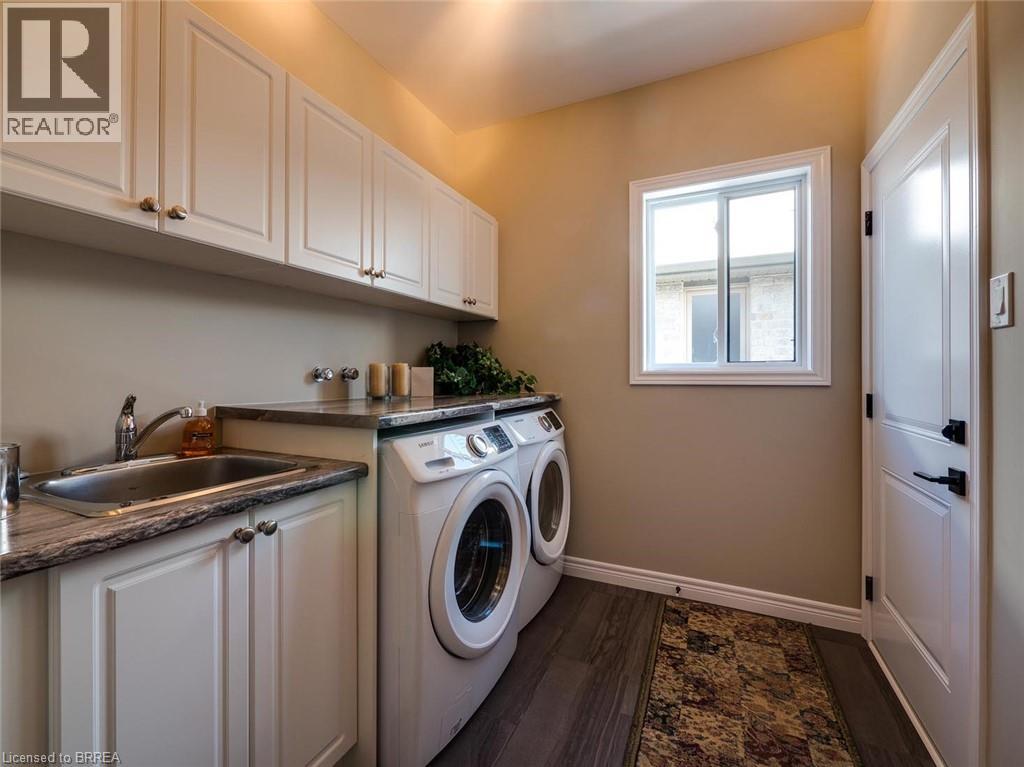 32 Patten Drive, St. George, Ontario  N0E 1N0 - Photo 16 - 40793337