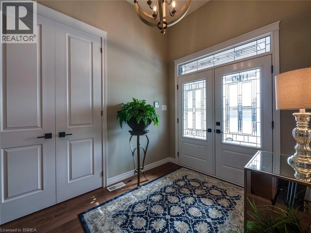 32 Patten Drive, St. George, Ontario  N0E 1N0 - Photo 2 - 40793337