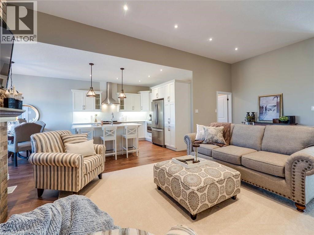 32 Patten Drive, St. George, Ontario  N0E 1N0 - Photo 6 - 40793337