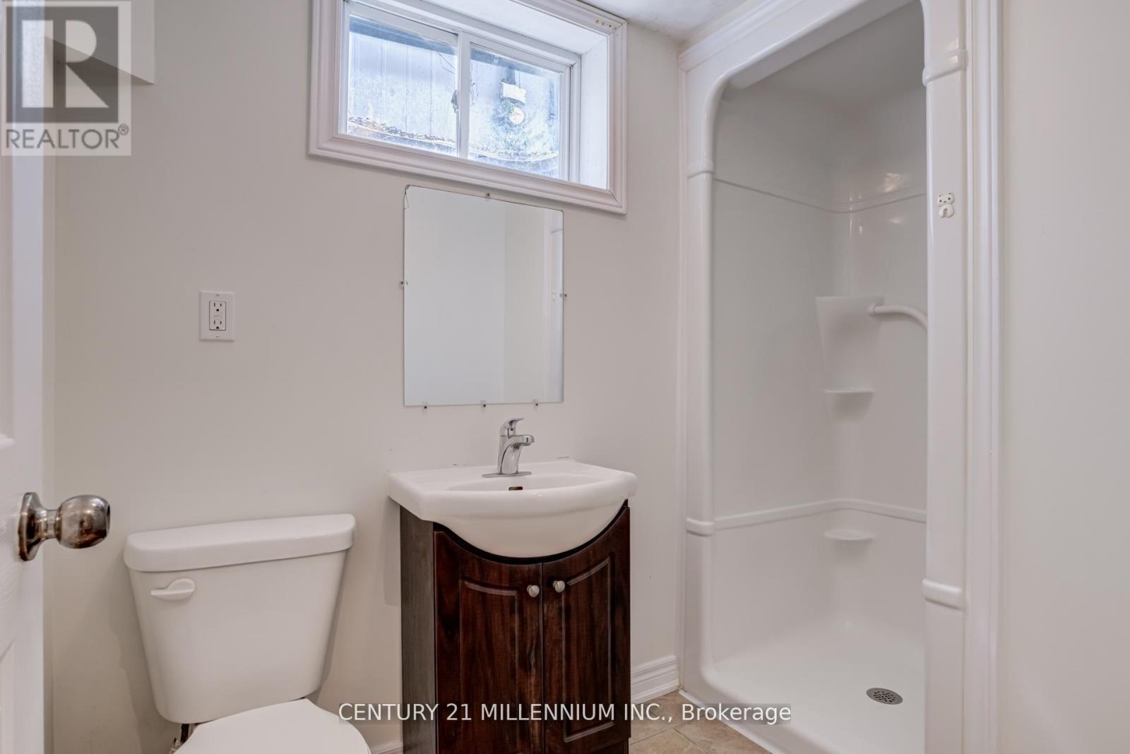 38 Kent Street, St. Catharines, Ontario  L2S 1H2 - Photo 40 - X12626676