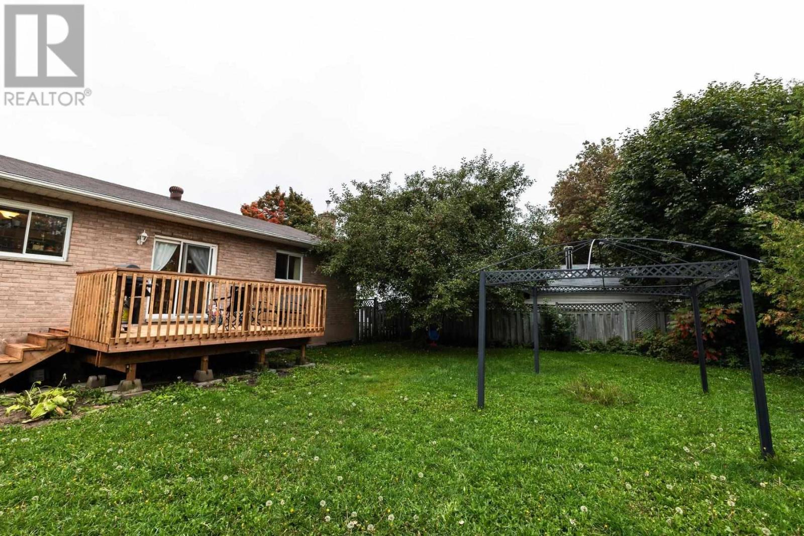 30 Sutton Pl, Sault Ste. Marie, Ontario  P6A 6B4 - Photo 6 - SM252763