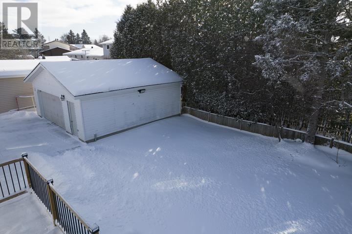 41 Woodhurst Dr, Sault Ste. Marie, Ontario  P6C 5Z5 - Photo 4 - SM253415