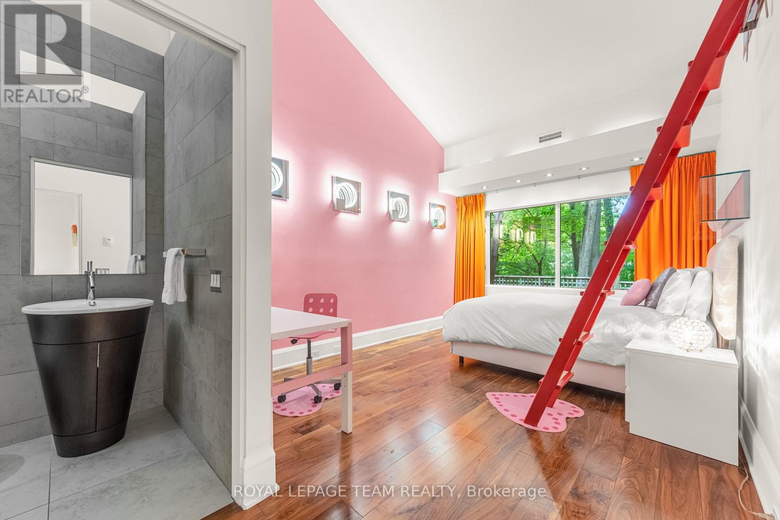 55 Willingdon Road, Ottawa, Ontario  K1M 2J6 - Photo 23 - X12213812