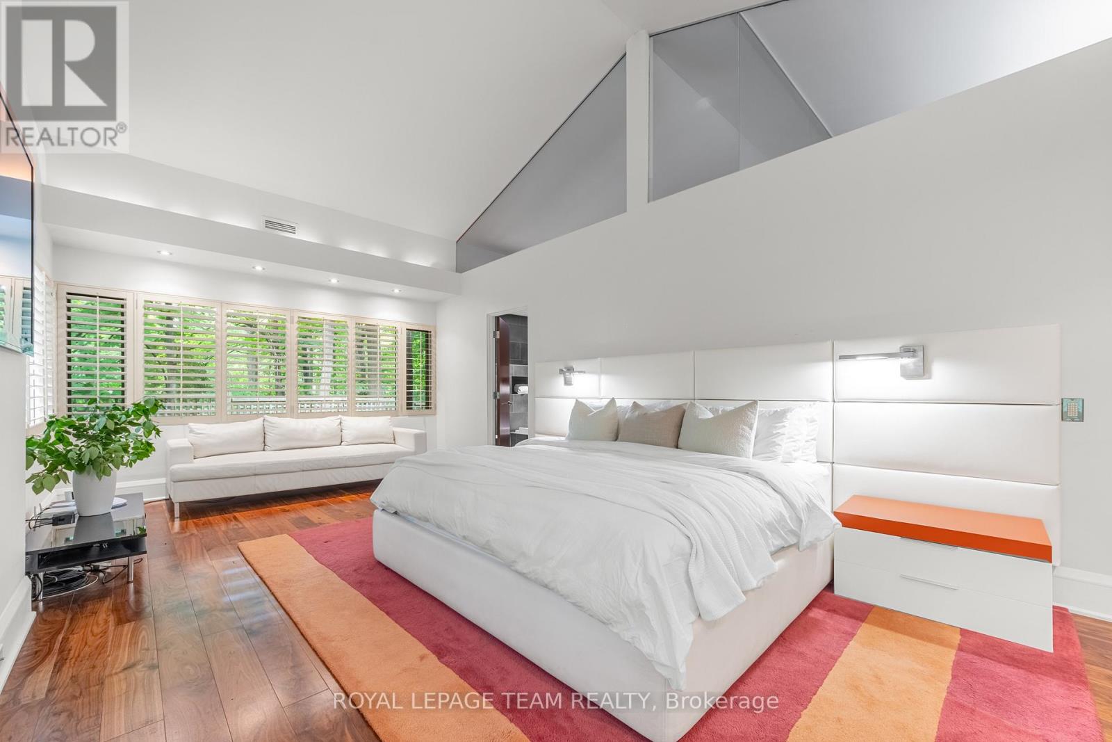 55 Willingdon Road, Ottawa, Ontario  K1M 2J6 - Photo 17 - X12213812