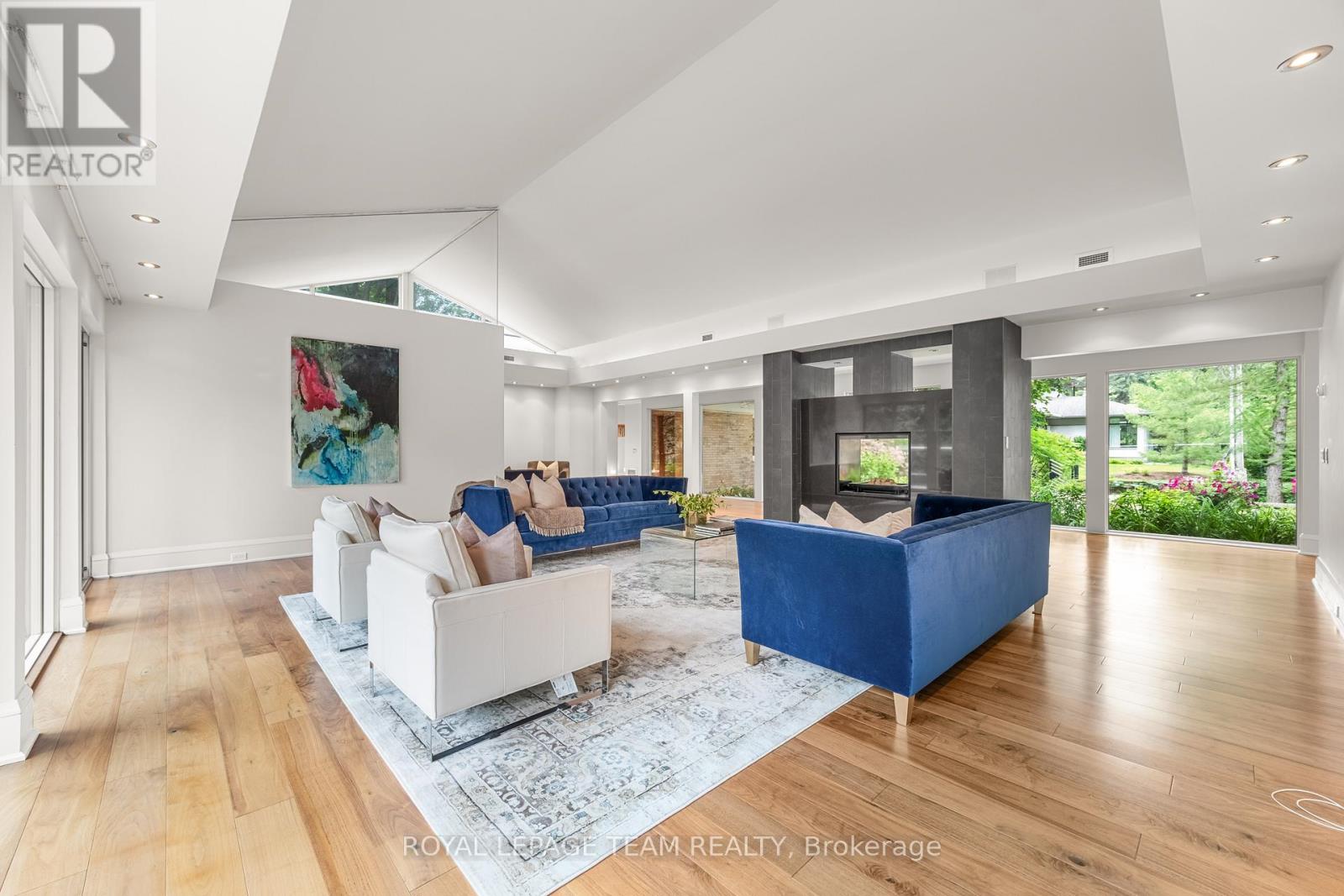 55 Willingdon Road, Ottawa, Ontario  K1M 2J6 - Photo 5 - X12213812