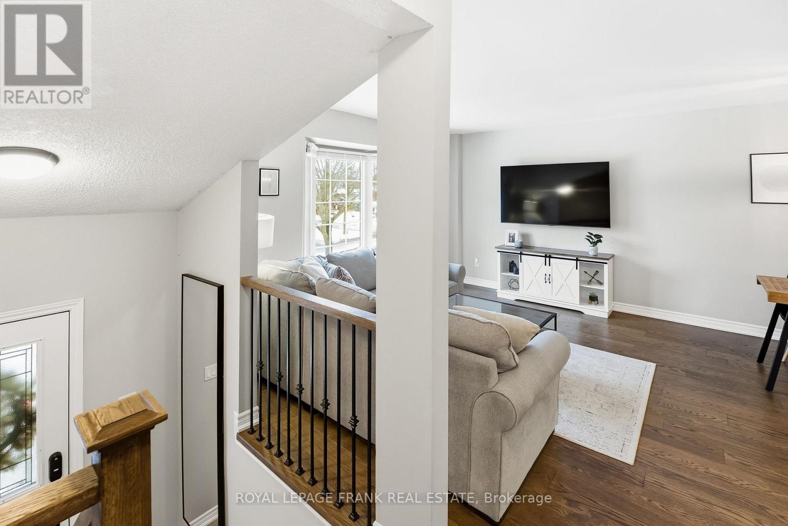 815 Attersley Drive, Oshawa, Ontario  L1K 1T4 - Photo 6 - E12626718