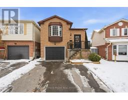 815 ATTERSLEY DRIVE, Oshawa, Ontario