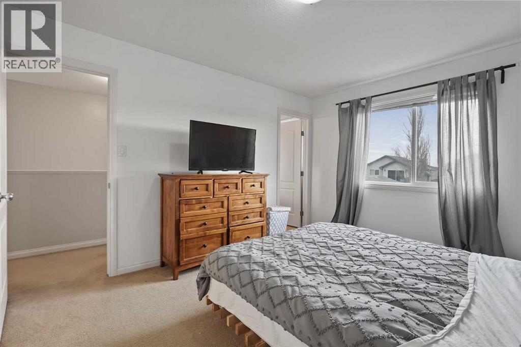 126 Silkstone Road W, Lethbridge, Alberta T1J 2G3 - Photo 16 - A2272137