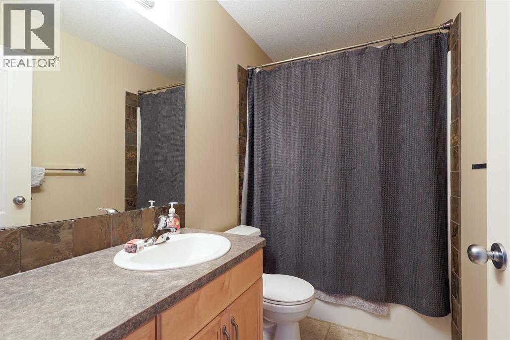 126 Silkstone Road W, Lethbridge, Alberta T1J 2G3 - Photo 22 - A2272137