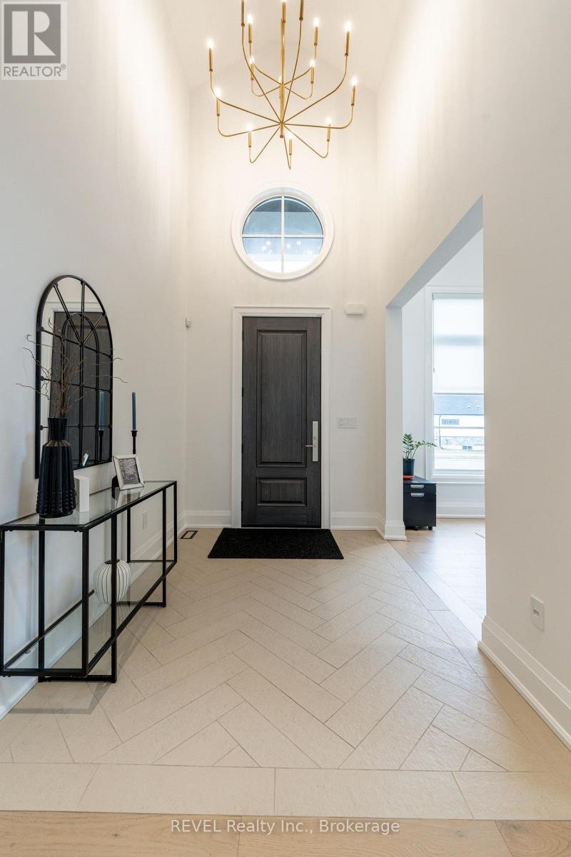 7515 Sherrilee Crescent, Niagara Falls, Ontario L2H 3T4 - Photo 7 - X12467586