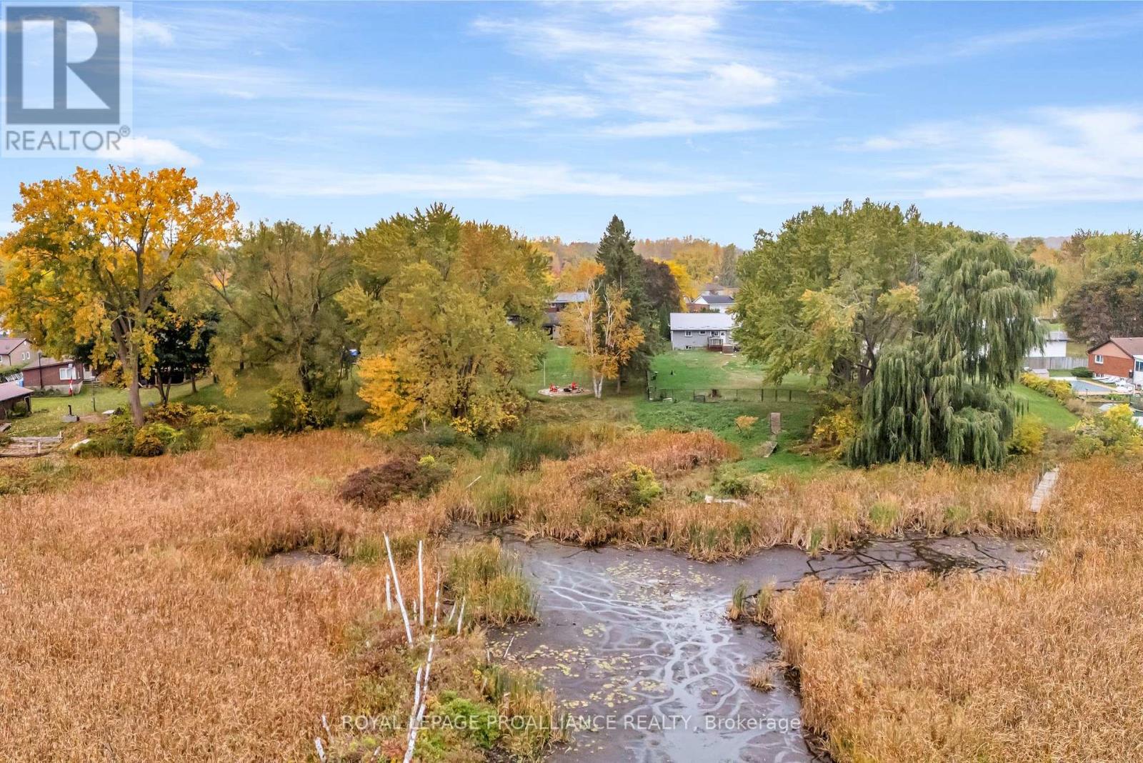 97 Roseland Drive, Quinte West, Ontario  K0K 1L0 - Photo 4 - X12477100