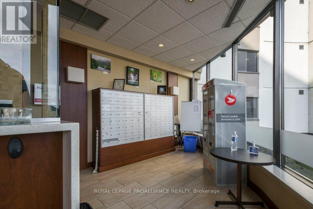 402 - 2 South Front Street, Belleville, Ontario  K8N 5K7 - Photo 28 - X12514610