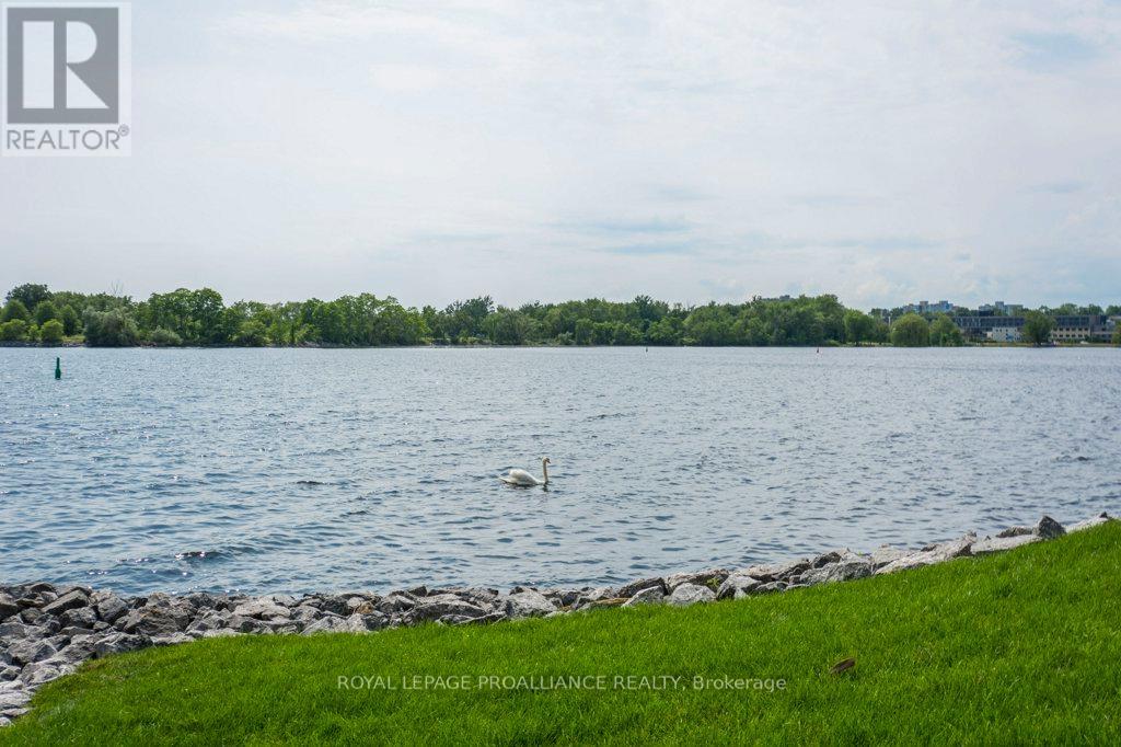 402 - 2 South Front Street, Belleville, Ontario  K8N 5K7 - Photo 36 - X12514610