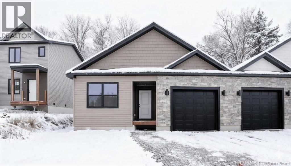 10 Terry Fox Drive, Oromocto, New Brunswick E2V 0P6 - Photo 2 - NB127686