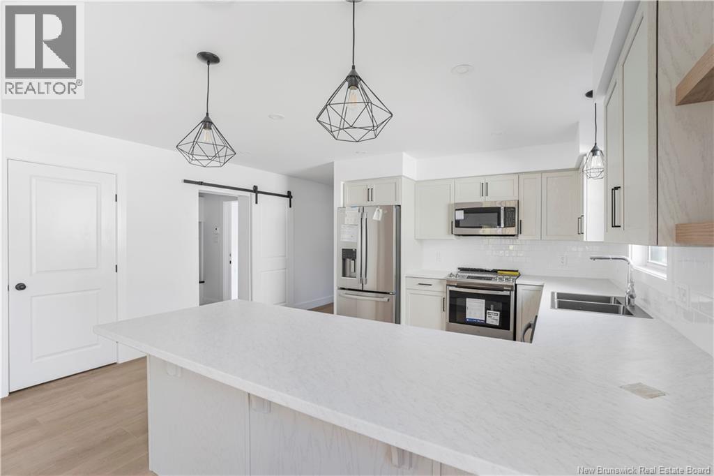 10 Terry Fox Drive, Oromocto, New Brunswick E2V 0P6 - Photo 6 - NB127686