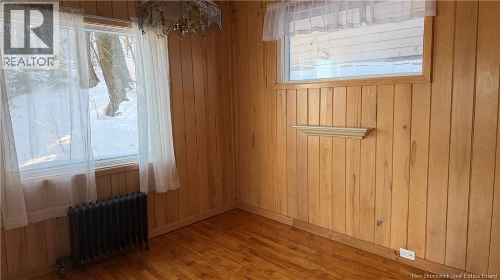 128 Canada Street, Edmundston, New Brunswick  E3V 1V8 - Photo 9 - NB131207