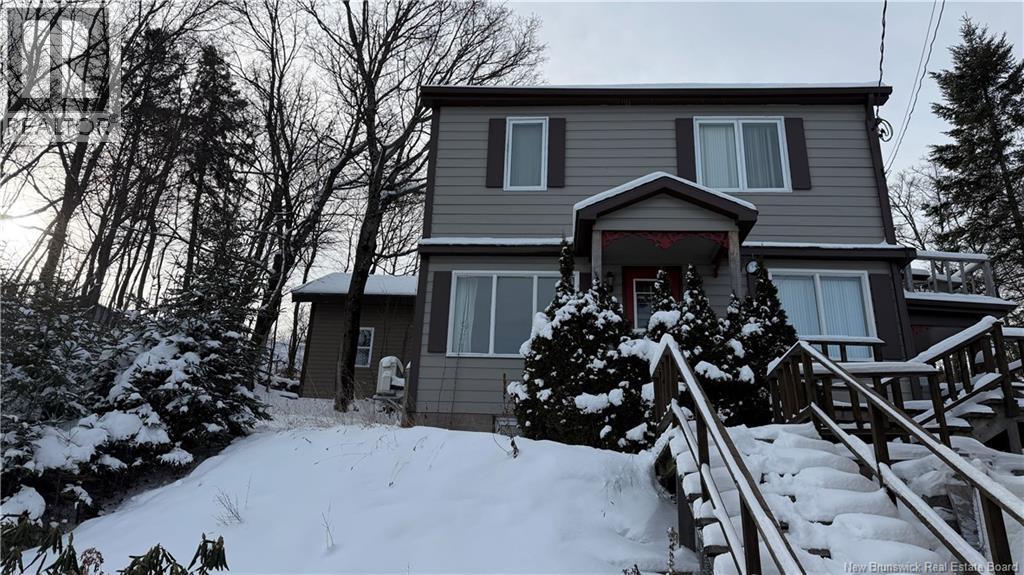 128 Canada Street, Edmundston, New Brunswick  E3V 1V8 - Photo 1 - NB131207