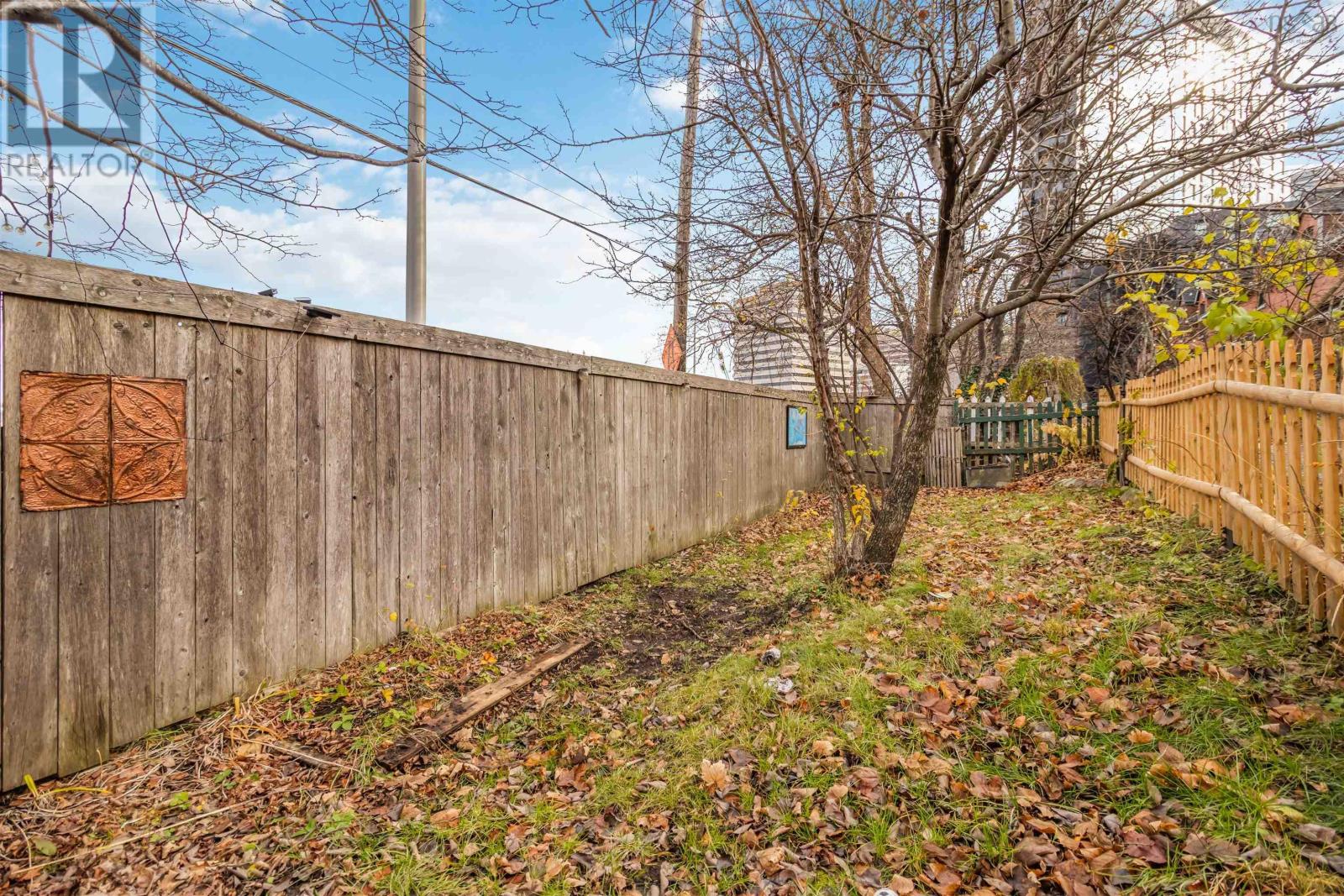 2068 Brunswick Street, Halifax, Nova Scotia B3K 2Y7 - Photo 3 - 202528757