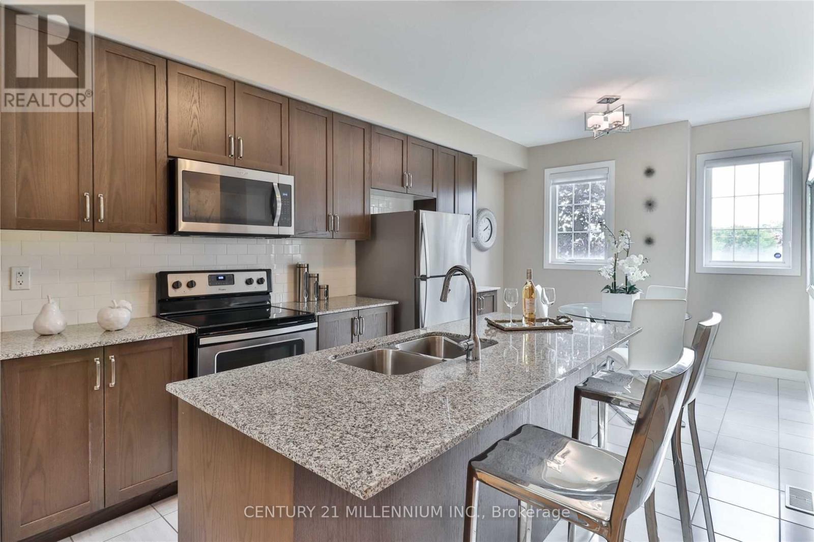 496 Rossland Road W, Ajax, Ontario L1T 0N5 - Photo 8 - E12626706