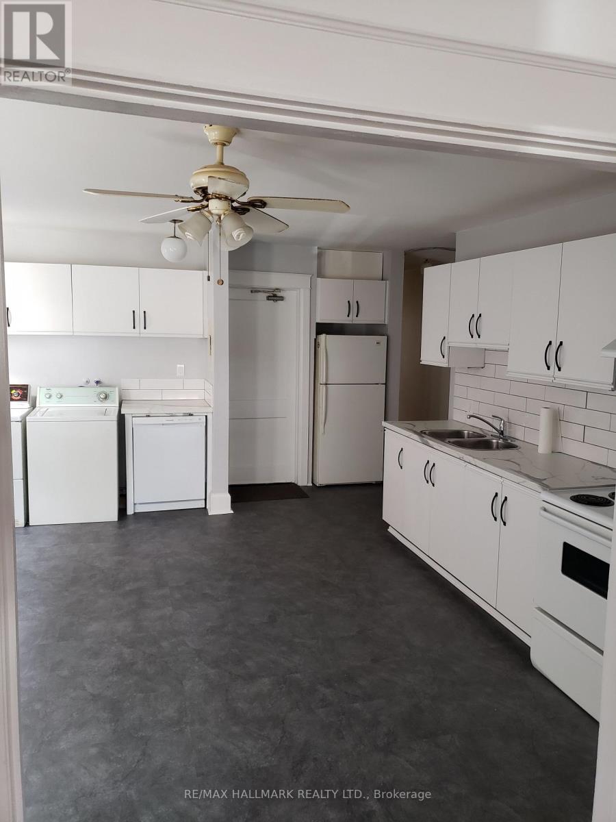 44 Scarboro Beach Main Boulevard, Toronto (The Beaches), Ontario  M4E 2X1 - Photo 3 - E12626710