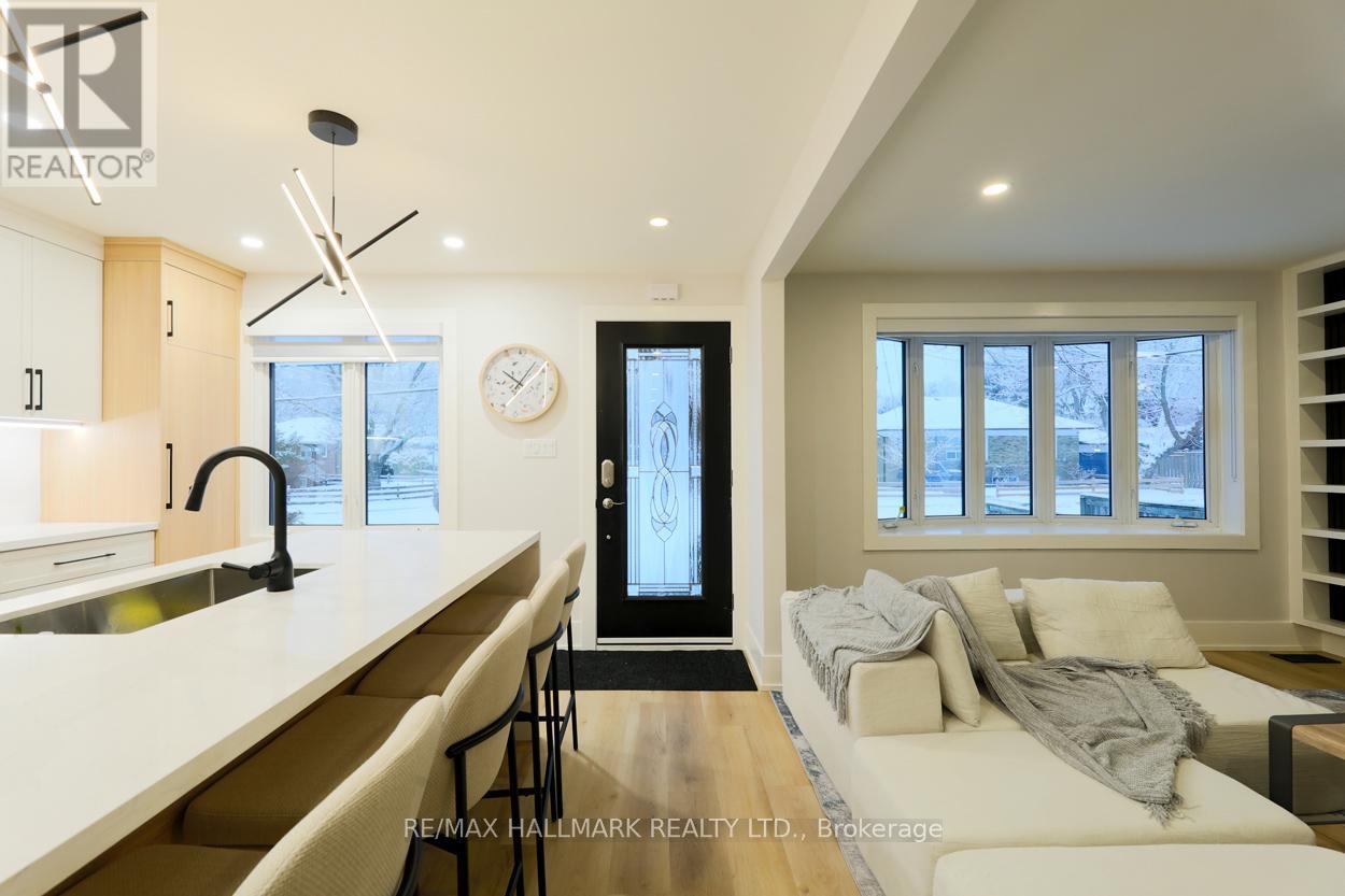 Main Floor - 10 Flagstaff Road, Toronto, Ontario  M1L 1S9 - Photo 2 - E12626730