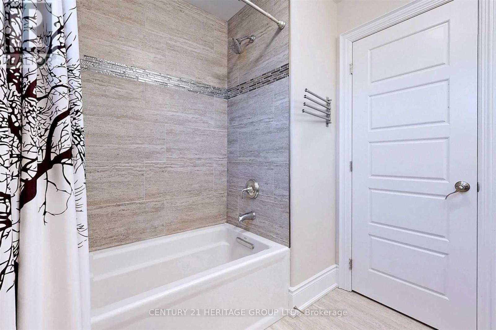 16 Tim Jacobs Drive, Georgina, Ontario  L4P 4C7 - Photo 31 - N12626748