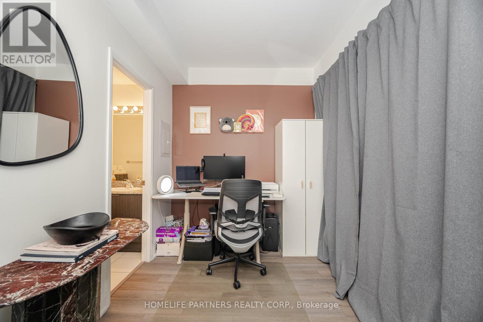 1006 - 2910 Highway 7 Road W, Vaughan, Ontario  L4K 0H8 - Photo 10 - N12626774