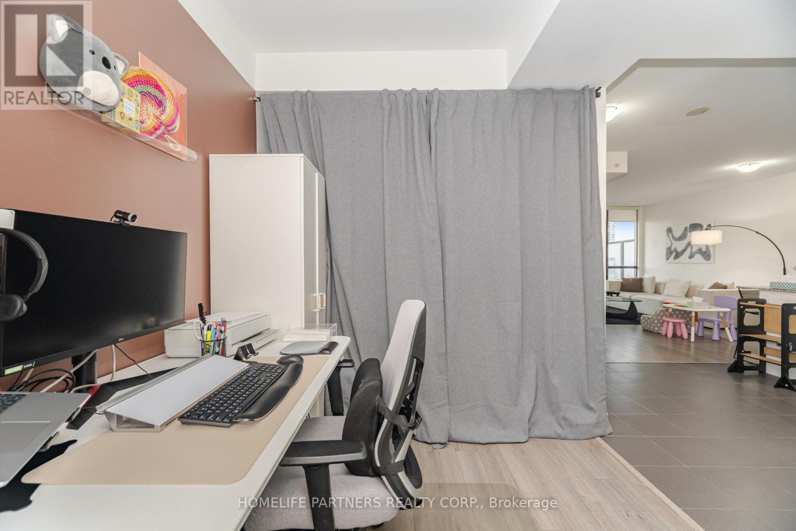 1006 - 2910 Highway 7 Road W, Vaughan, Ontario  L4K 0H8 - Photo 11 - N12626774