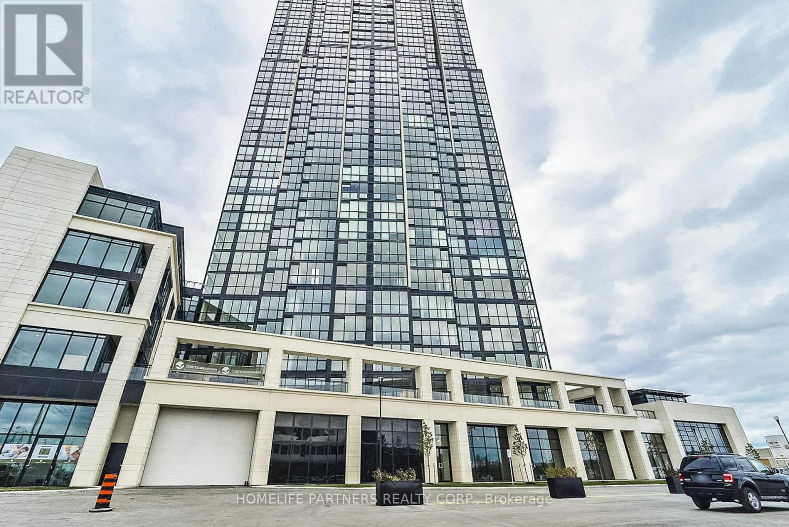 1006 - 2910 Highway 7 Road W, Vaughan, Ontario  L4K 0H8 - Photo 3 - N12626774