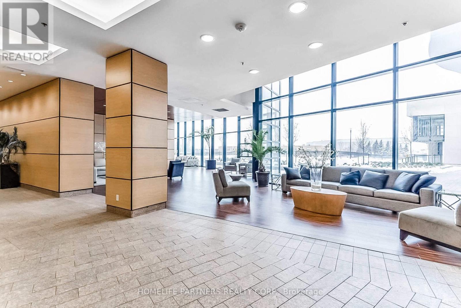 1006 - 2910 Highway 7 Road W, Vaughan, Ontario  L4K 0H8 - Photo 5 - N12626774