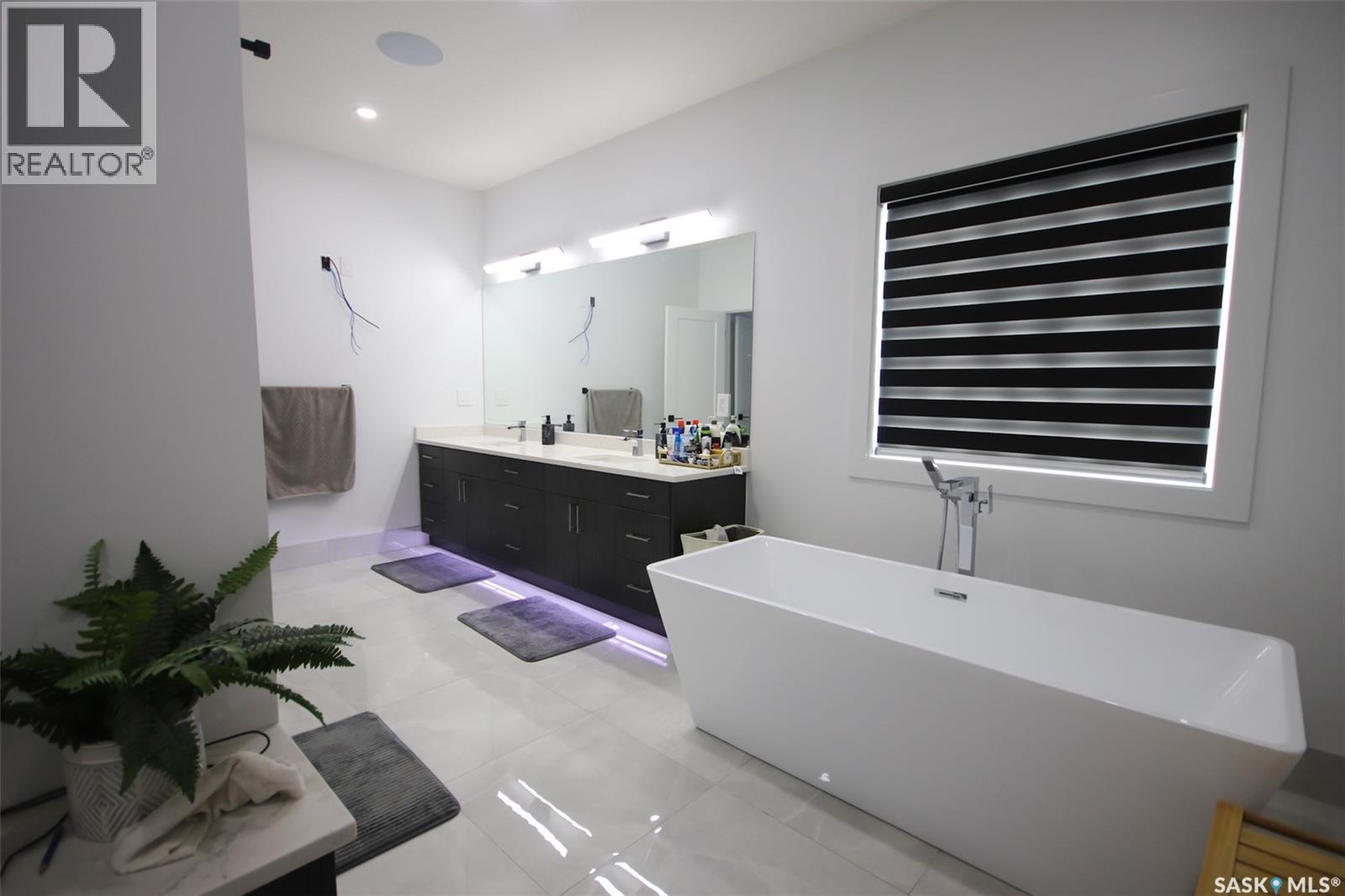 131 Nazarali Way, Saskatoon, Saskatchewan  S7V 1X8 - Photo 18 - SK025435