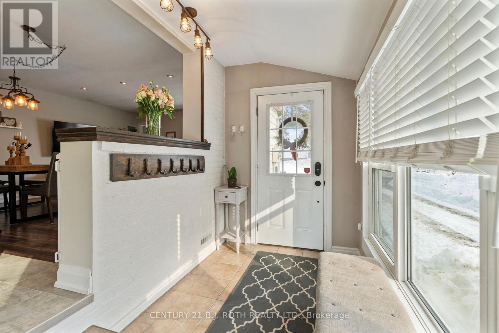 88 Puget Street, Barrie (Codrington), Ontario  L4M 4N4 - Photo 14 - S12626766