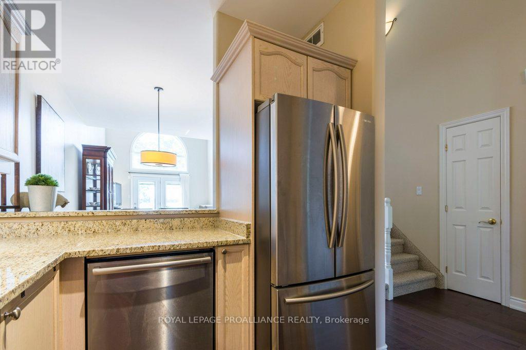 2 - 355 Dundas Street W, Belleville, Ontario K8P 1B3 - Photo 17 - X12382282