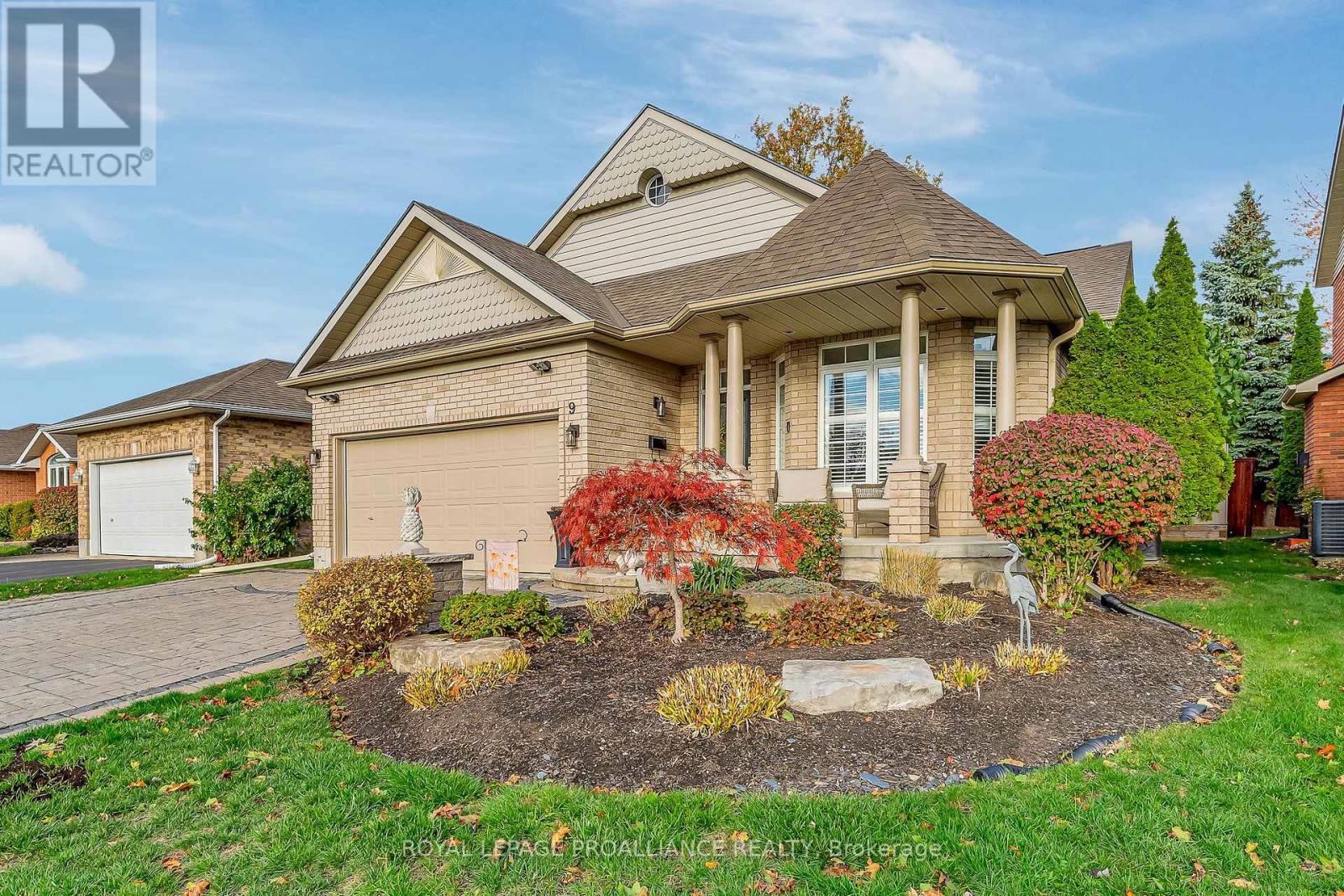 9 SPRUCE GARDENS, Belleville, Ontario