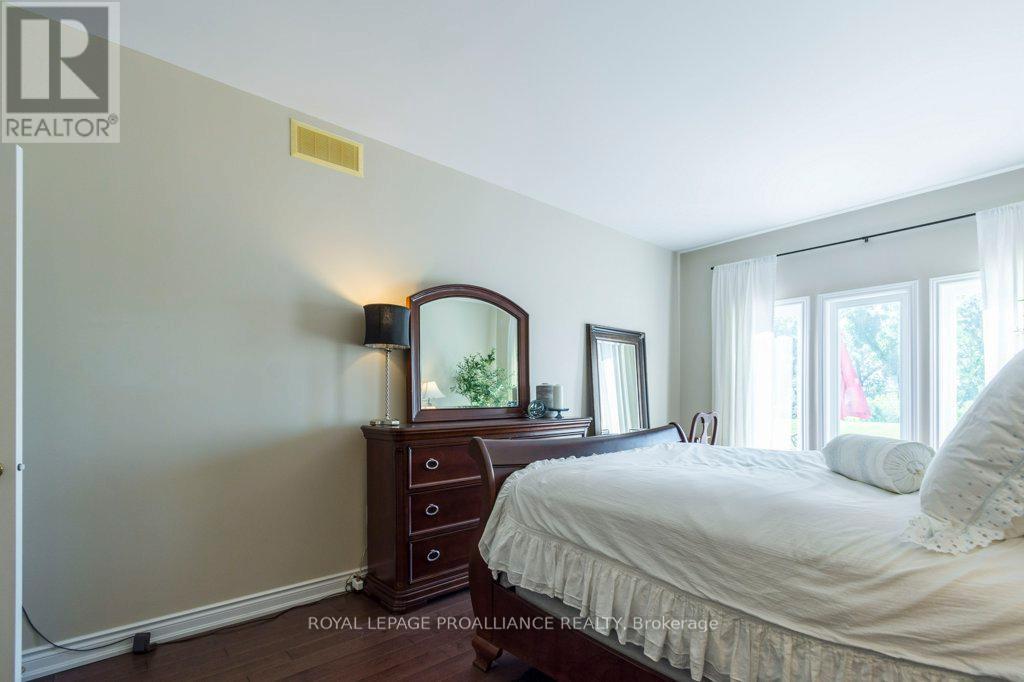 2 - 355 Dundas Street W, Belleville, Ontario K8P 1B3 - Photo 24 - X12382282