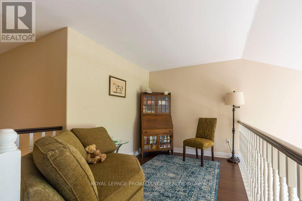 2 - 355 Dundas Street W, Belleville, Ontario K8P 1B3 - Photo 32 - X12382282