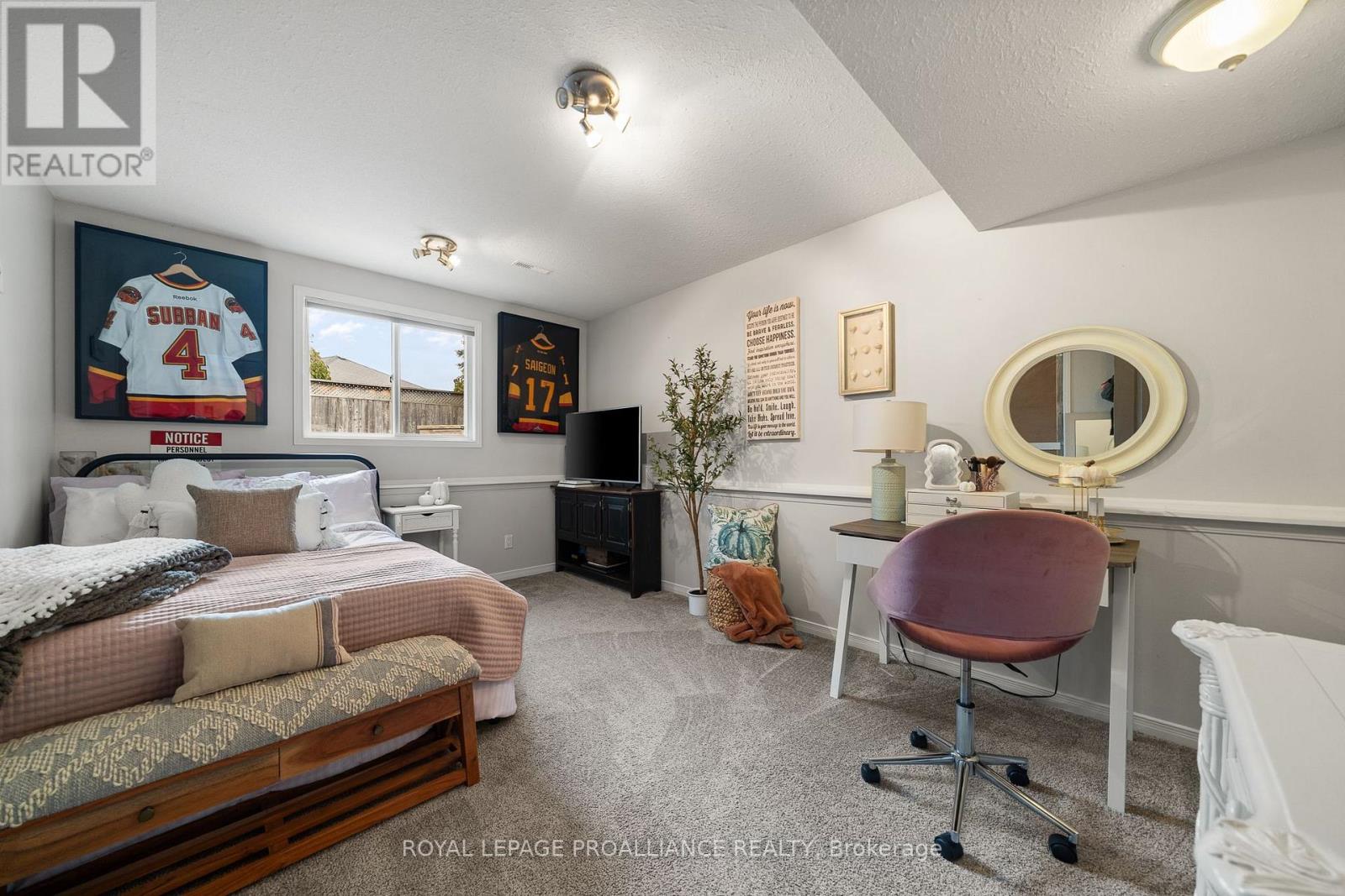 9 Spruce Gardens, Belleville, Ontario  K8N 5W3 - Photo 36 - X12485409