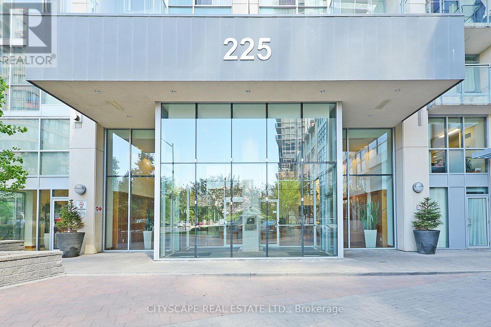 906 - 225 WEBB DRIVE, Mississauga, Ontario